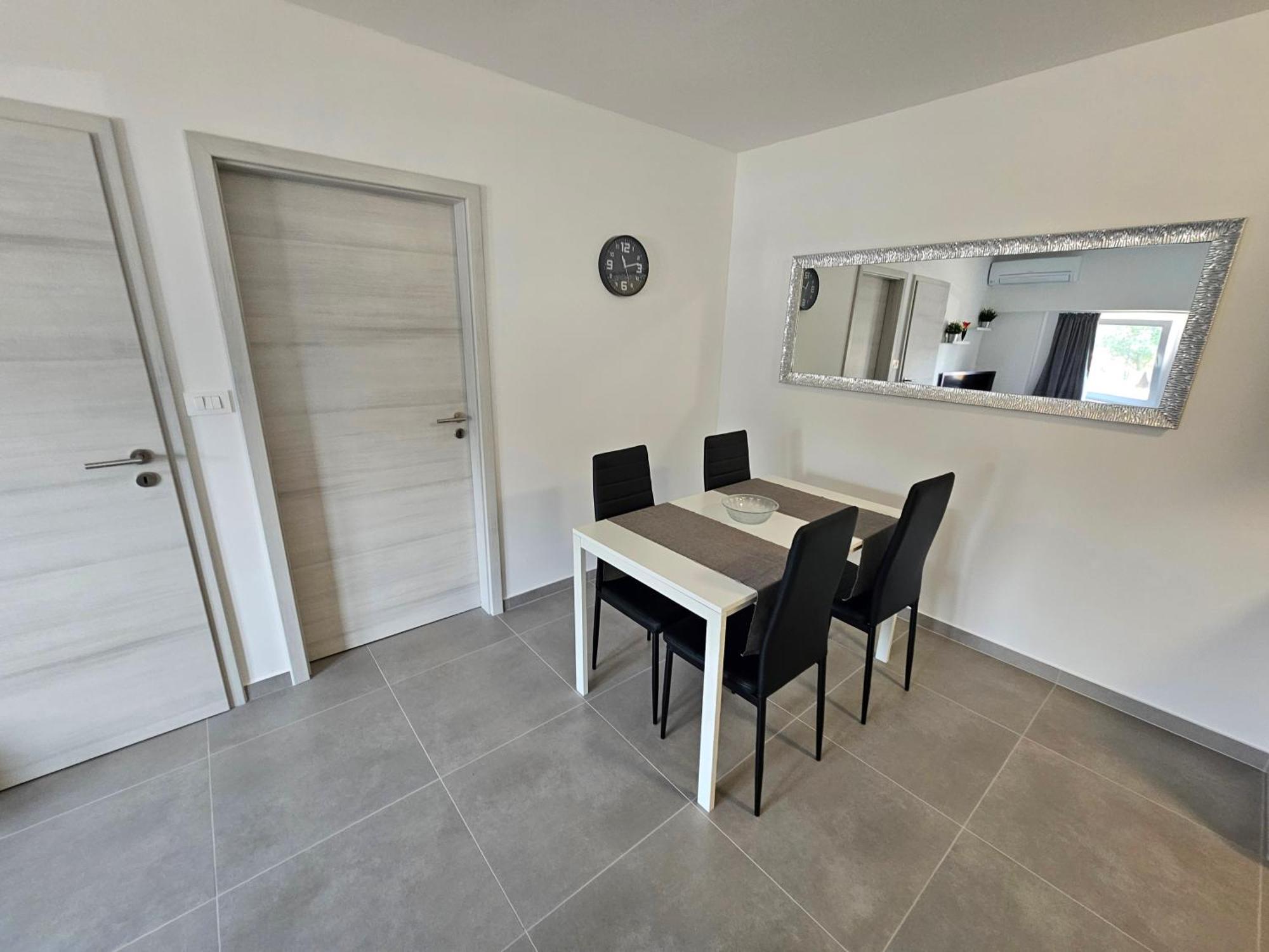 Apartma Bertoki Koper Luaran gambar